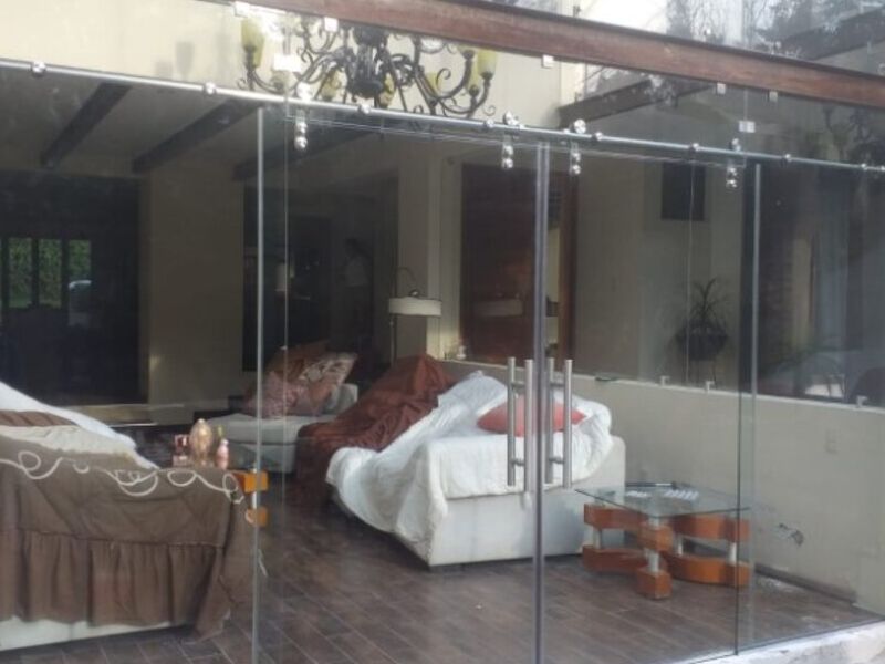 Fachada de cristal en Teoloyucan