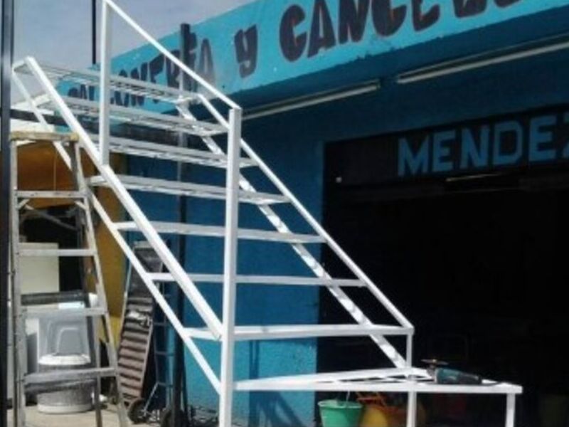 Escaleras en Neza