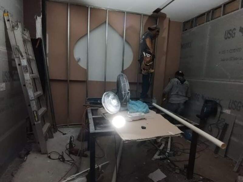 Instalación de pared de gypsum 