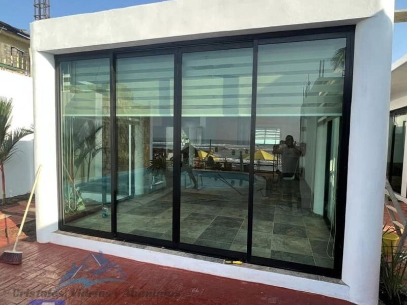 Puertas corredizas de vidrio en Colima