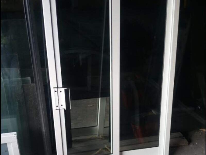 VENTANA DE ALUMINIO SALAS EN DF