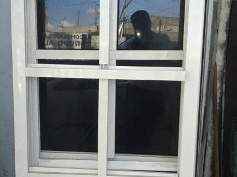VENTANA SALAS EN CULHUACÁN