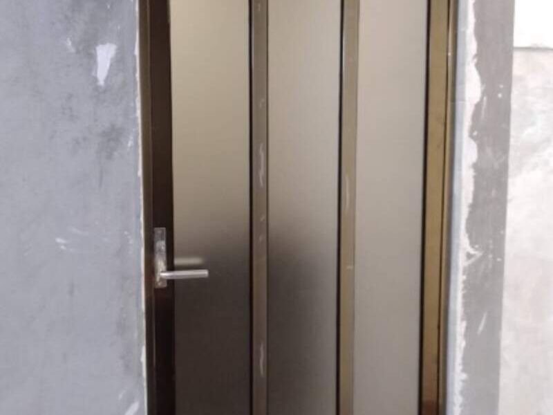 PUERTA DE ALUMINIO EN MICHOACAN
