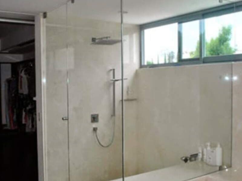 Cancel de baño VITRO en Cautla