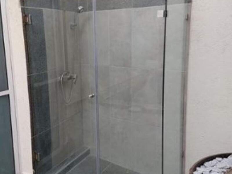 Cancelería de baño en Nezahualcóyotl