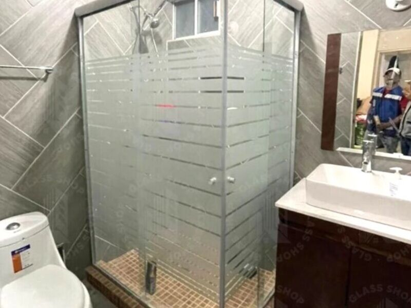 CANCELES DE BAÑO TIPO CORREDIZO  en Zapopan
