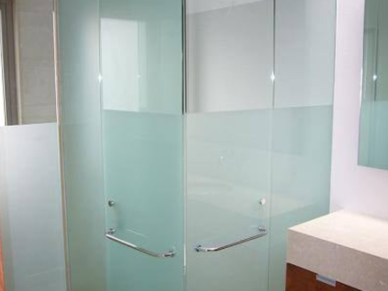 Cancel de baño en vidrio arenoso en MX 