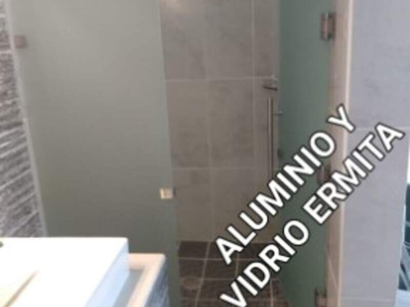 Cancelería de baño en Guanajuato 