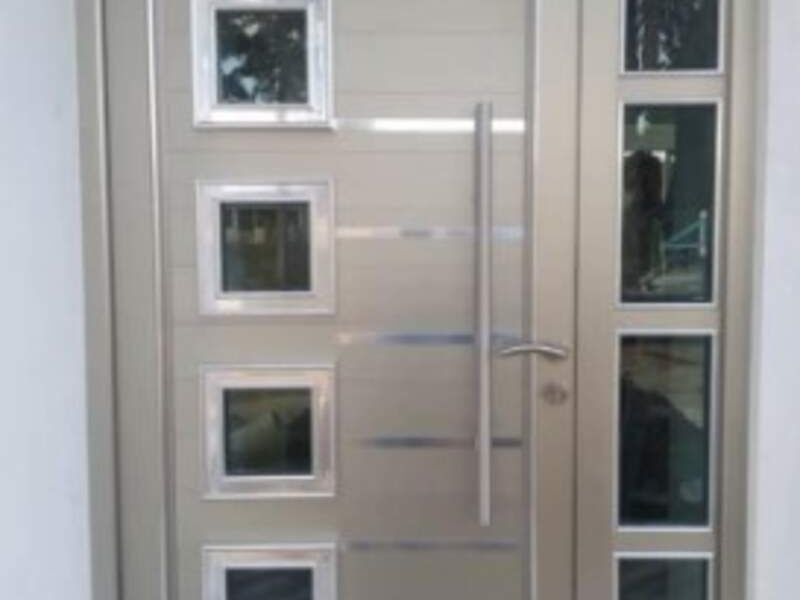 Puerta inteligente en El Marques 