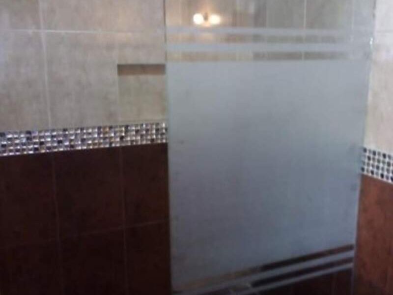 Puerta de baño SCANIA en Tonalá