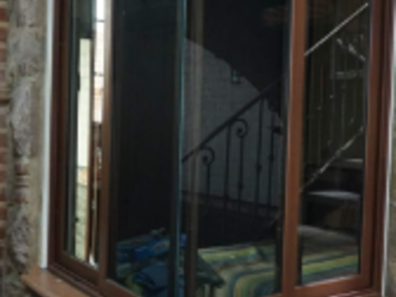 Ventana estructura color café CDMX