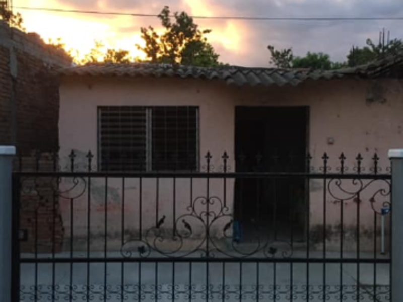 Puerta de entrada en Aluminio en Colima 
