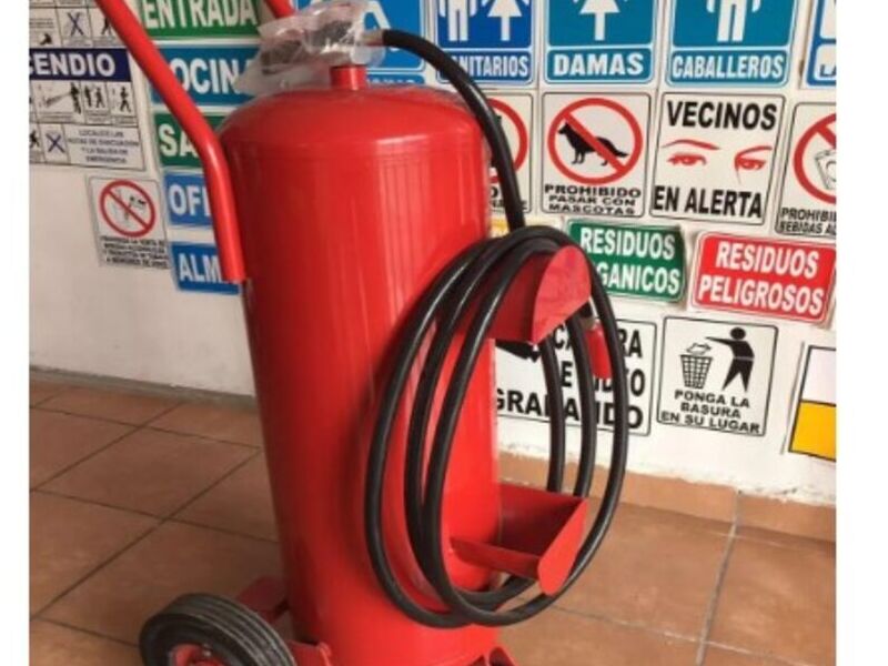 Extintor móvil en Potosí