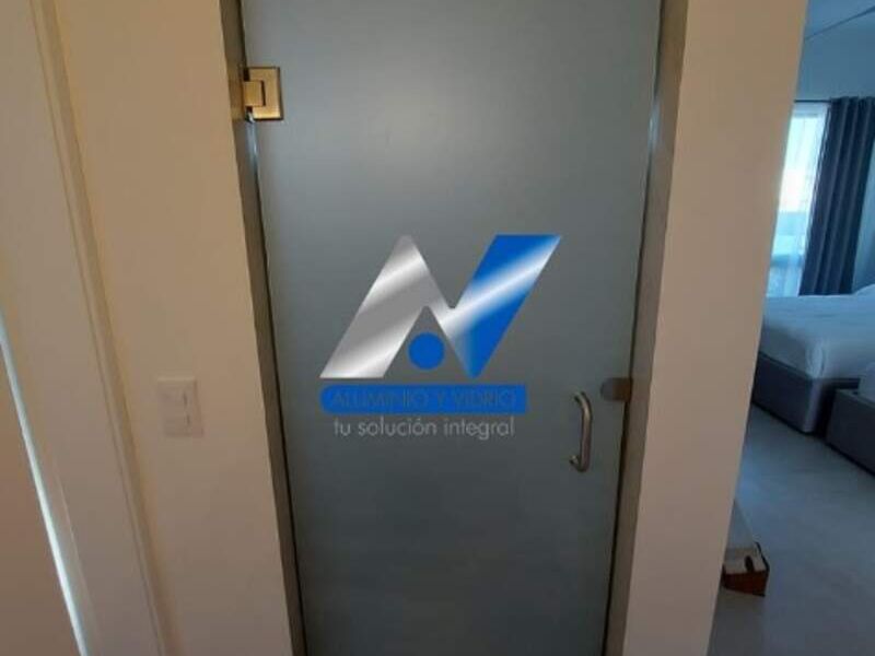 Puerta templada de 10mm en Sonora