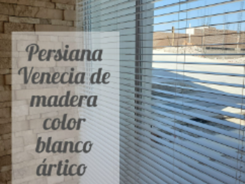 Persianas Venecia de madera color blanco MX
