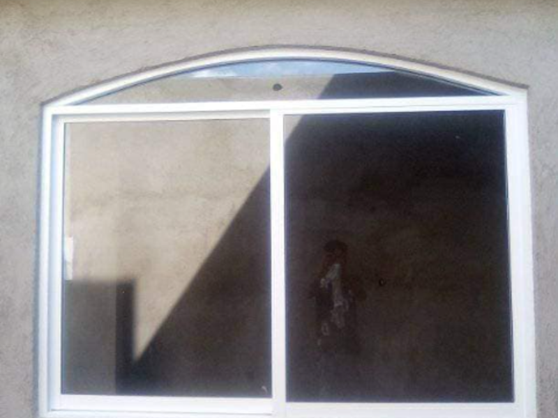  Puerta de vidrio y aluminio G en San Martin
