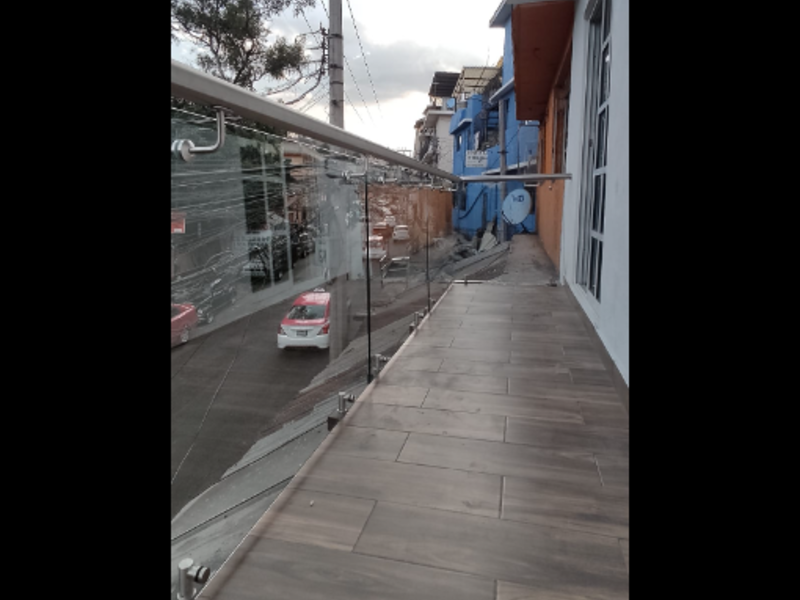 BARANDAL DE VIDRIO TEMPLADO