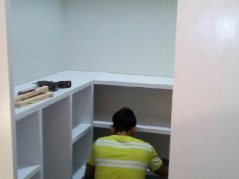 Closet en madera blanca en CDMX