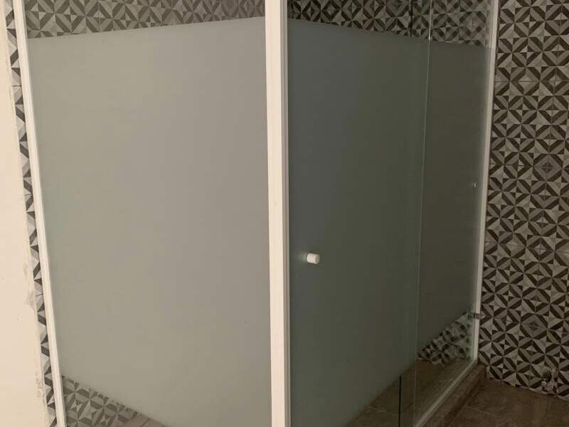 Cancel para baño Vidrio y aluminio Aludyl