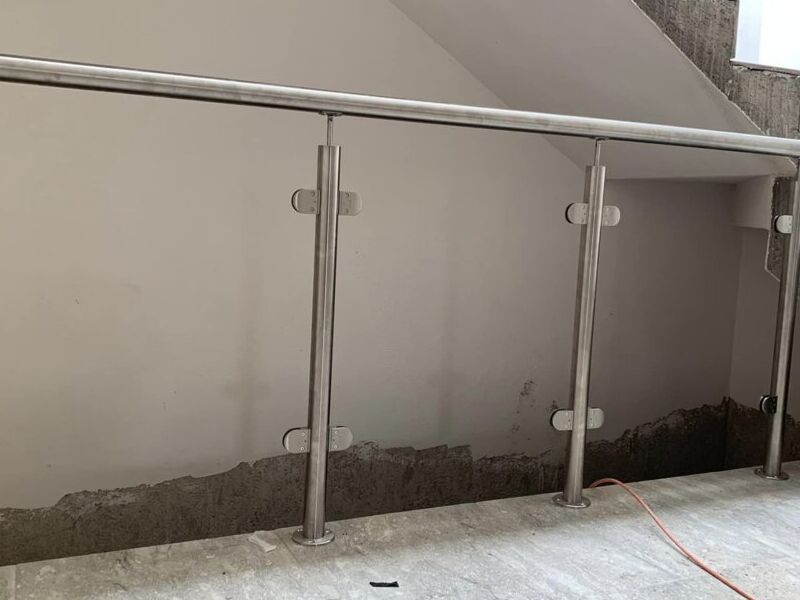 Cristal templado Vidrio y aluminio Aludyl