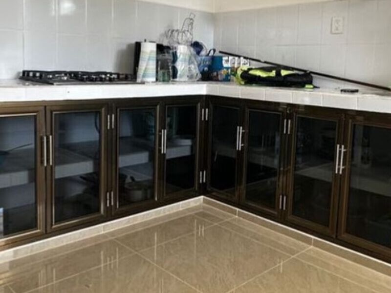 Muebles de cocina de aluminio   en Merida