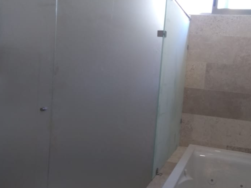 Cajon de baño S en San Gerardo