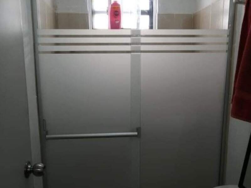 Cajon de baño gris en Merida