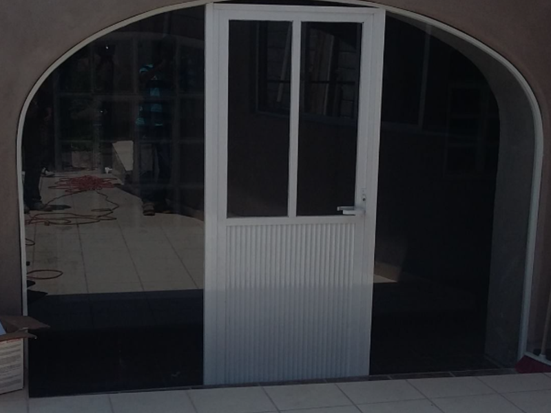 PUERTA DE ALUMINIO 2" EN GUANAJUATO
