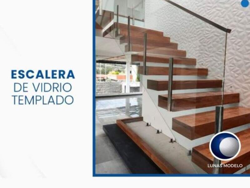 Escalera de Vidrio templado CDMX