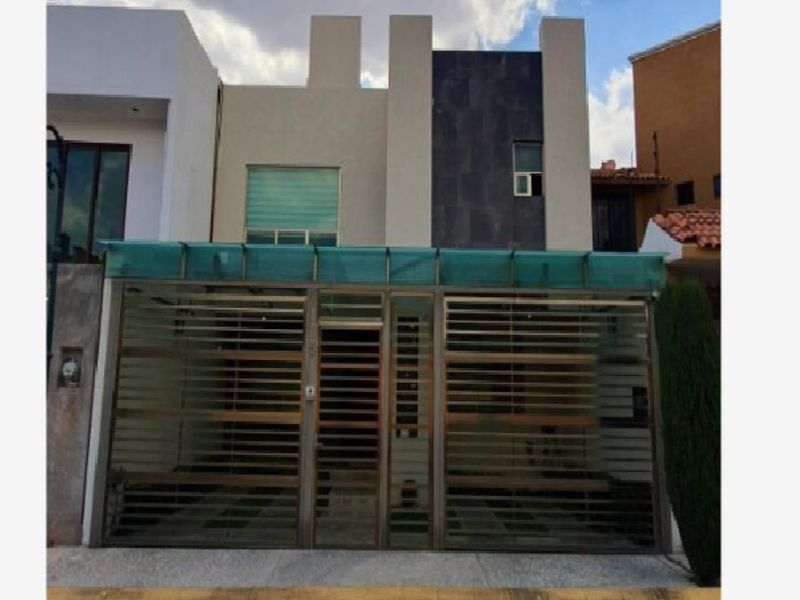 Casa en venta en Arboledas de San Javier