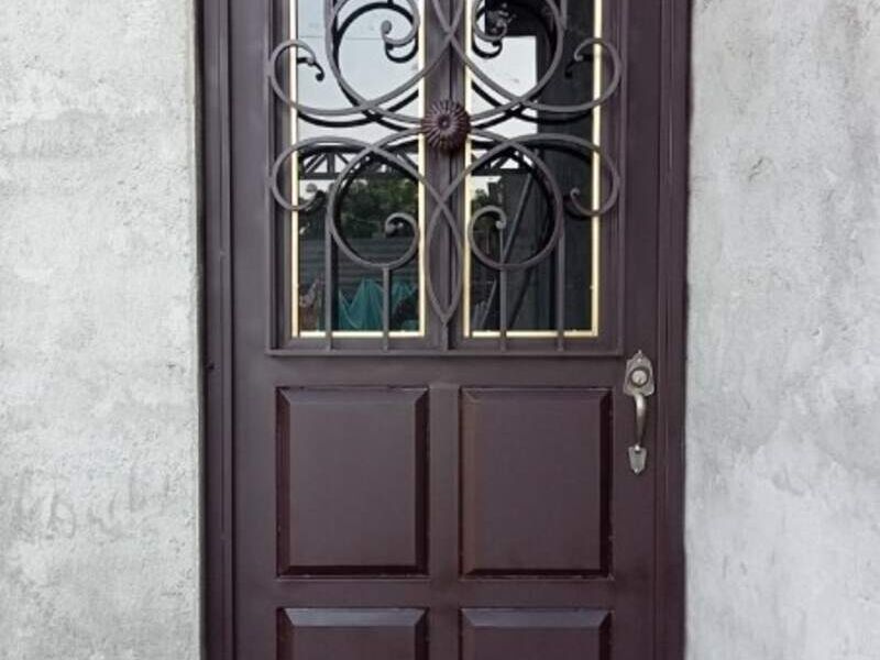 Puerta con lámina diamante en Salina Cruz