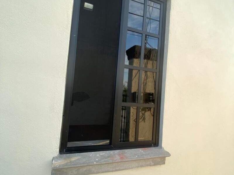 Ventana con Bordes de aluminio en Sabinas