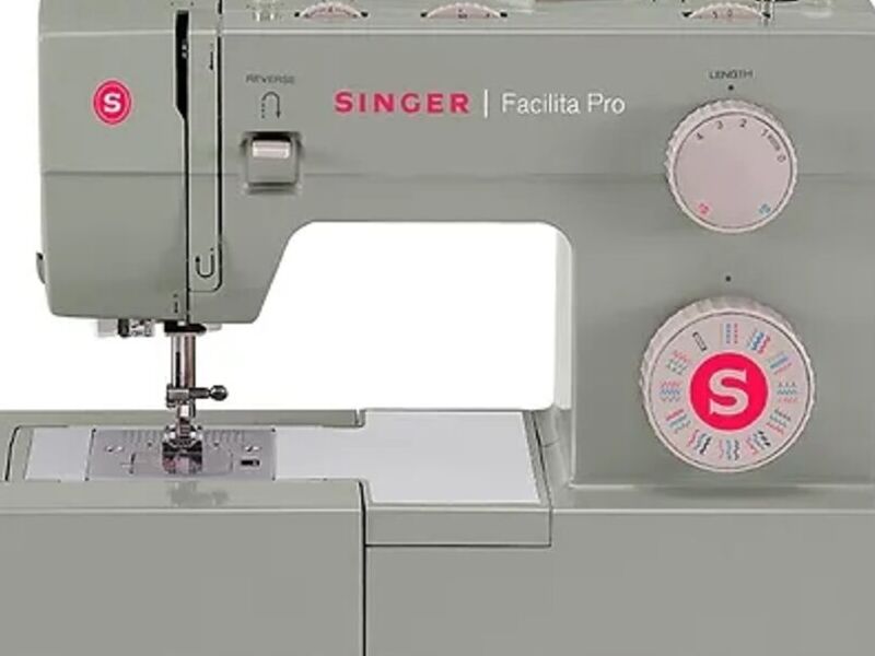 Máquina de Coser SINGER Facilita Pro 4452 