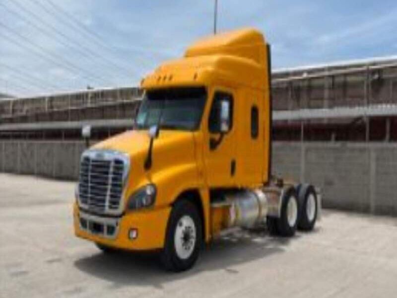 FREIGHTLINER HZ2302