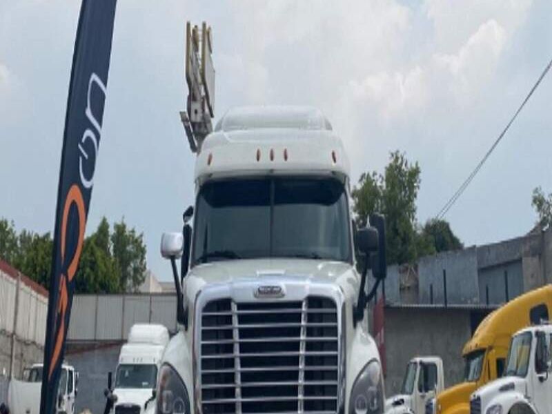 FREIGHTLINER CASCADIA 2018