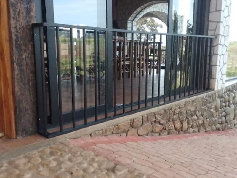 Barandal de aluminio en Bacalar