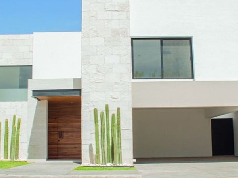 CASA EN VENTA EN VILLAS DEL CARDENCHAL