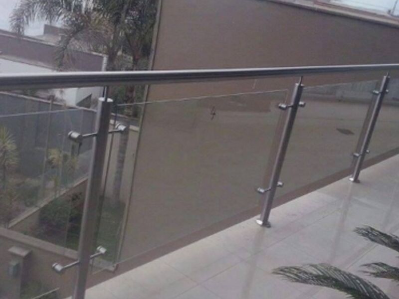Pasamanos de aluminio con divisiones Mexico