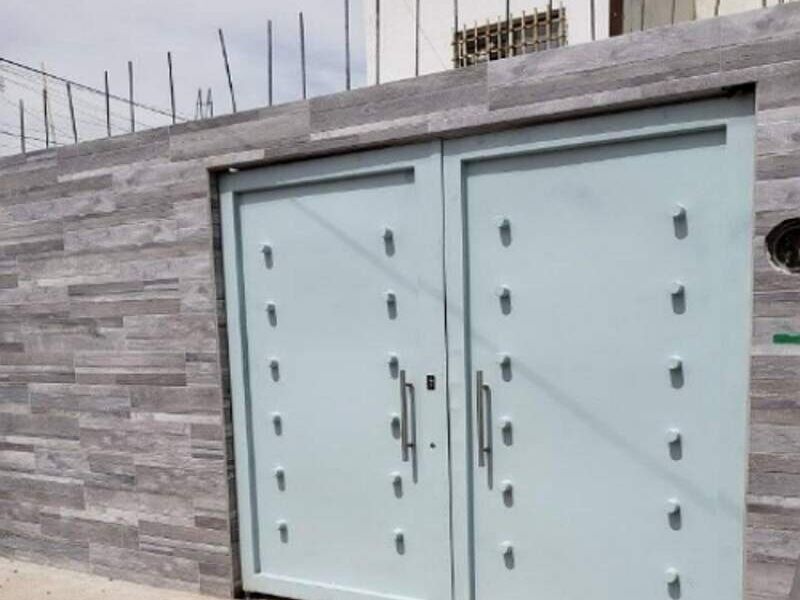 Puerta de aluminio liso Mexico