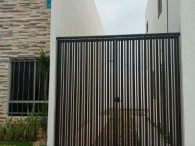 Portón de aluminio Kanasín ALUVIMAT