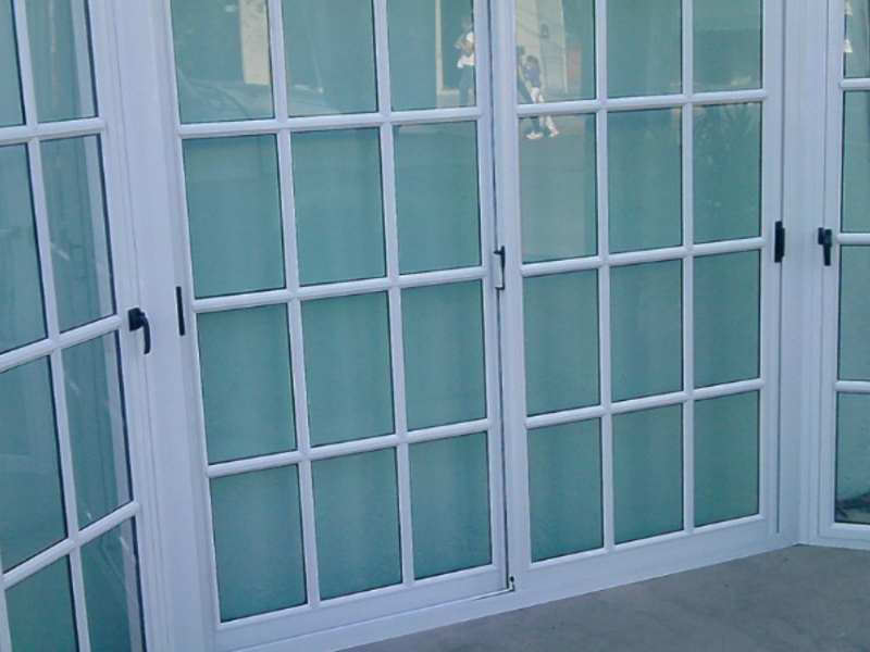 ESTRUCTURA DE ALUMINIO ABATIBLE EN ACAPULCO