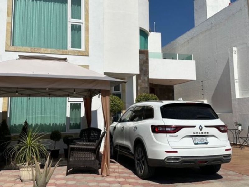 CASA AMOBLADA RANCHO SANTA MÓNICA 