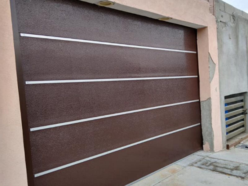 Puerta de Garaje M4 La Paz