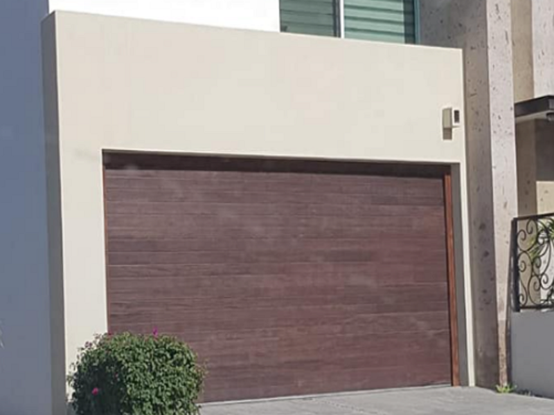 Puerta de Garaje M8 La Paz