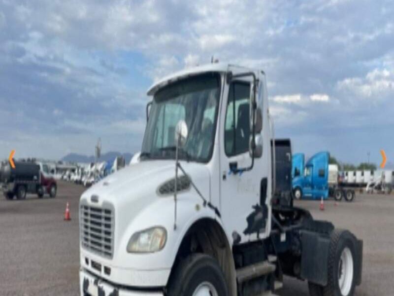 2006 FREIGHTLINER M2 