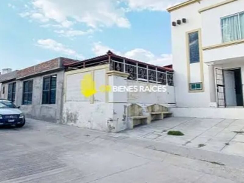 Casa con dos departamentos Villas Guanajuato