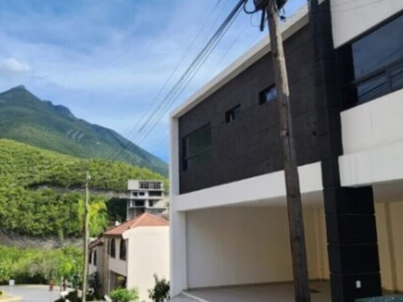 Casa en Las Aguilas Residencial Contry Sur 