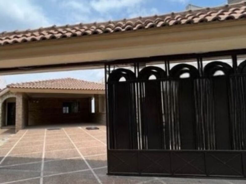 Lomas del Paseo Casa en Venta Valle Oriente