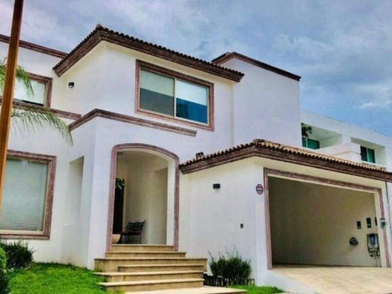Casa en Venta en Privanzas