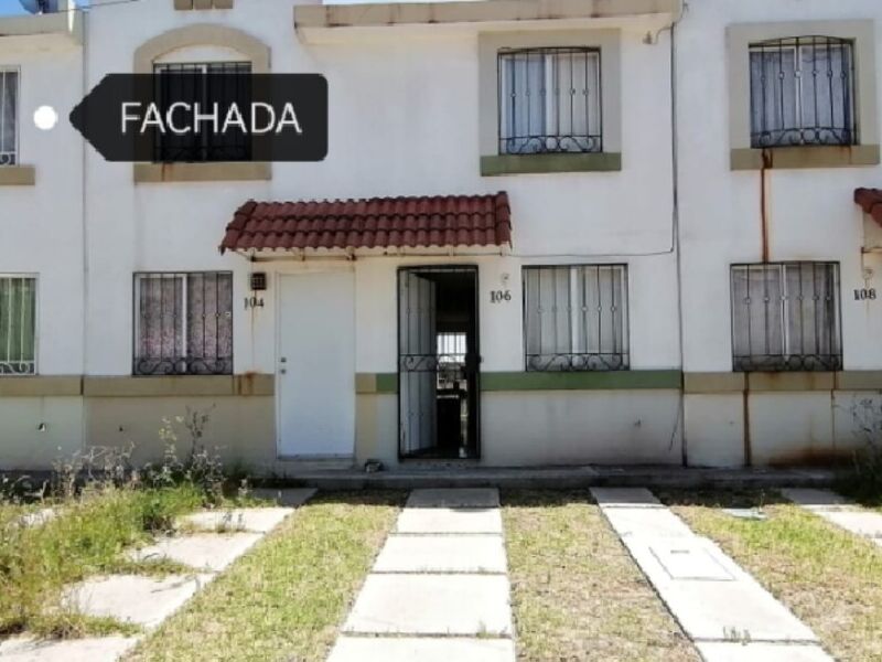 CASA EN FRACCIONAMIENTO URBI VILLA DEL REY 